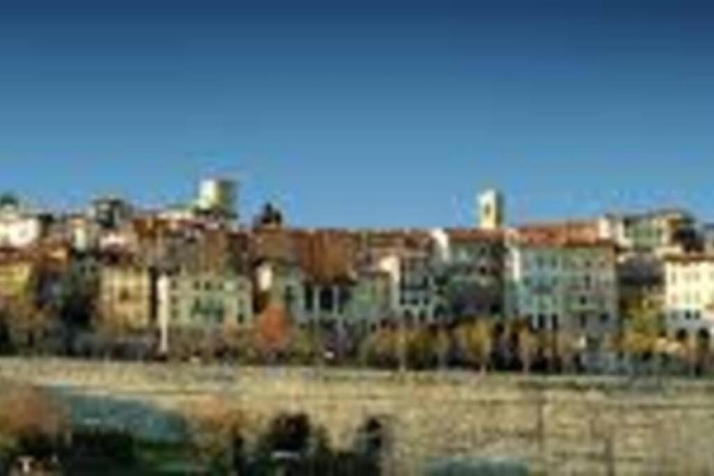 Entire Flat, Independent Entrance, 20 Mins To Bgy - Bergamo Milan Airport Apartment Nembro Bagian luar foto